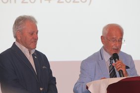 Der Gründungsvater der NÖ ARGE für Pflege und Betreuung, Dir. Edgar Führer (rechts im Bild) sowie Dir.a.D. Otto Riedl; 