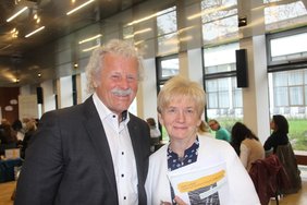 Obmann der NÖ ARGE für Pflege und Betreuung, Ing. Dietmar Stockinger, und Vorsitzende des Landesverbandes Hospiz NÖ, Klaudia Atzmüller; 