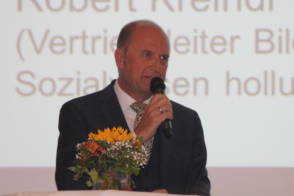Der Vorstandsdirektor der NÖ Versicherung, Mag. Bernhard Lackner, bei der Gesprächsrunde mit den Sponsoren/Partnern im Rahmen des Festaktes 30 Jahre NÖ ARGE für Pflege und Betreuung;