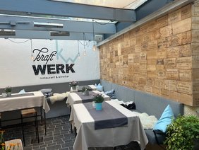 18. Österreichischer Kongress für Führungskräfte in der Altenarbeit in Zell am See - NÖ Abend im Kraftwerk Restaurant & Winebar in Zell am See; 