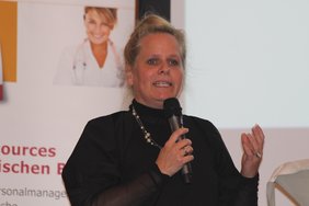 In Vertretung der NÖ Landesgesundheitsagentur nahm die Leiterin der Abteilung Strategie und Qualität Pflege, Eva Friessenbichler, MBA MA MSc, am Festakt 30 Jahre NÖ ARGE für Pflege und Betreuung teil; 
