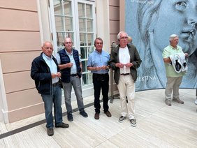 Die ehemaligen Mitglieder der NÖ ARGE für Pflege und Betreuung (DirektorInnen sowie Pflegedienstleitungen) besuchten die sehr interessante Ausstellung Matthew Wong-Vincent van Gogh "Letzte Zuflucht Malerei" in der Wiener Albertina.